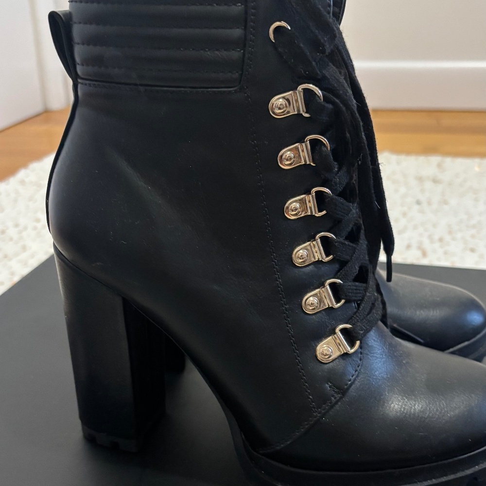 High heel boots